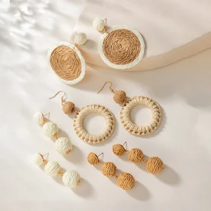 Boho Raffia Round Drop Earrings - Handwoven Summer Beach Jewelry