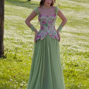 Homecoming Chiffon A-Line Dress with Sweetheart Neckline & Sweep Train - Prom & Birthday Party Ready