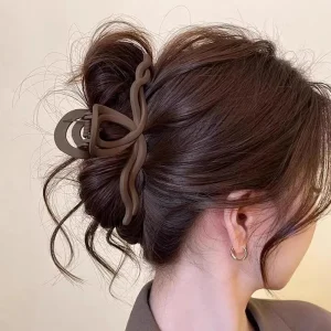Vintage Brown Bow Hair Claw with Timeless Artisan-Inspired Elegance
